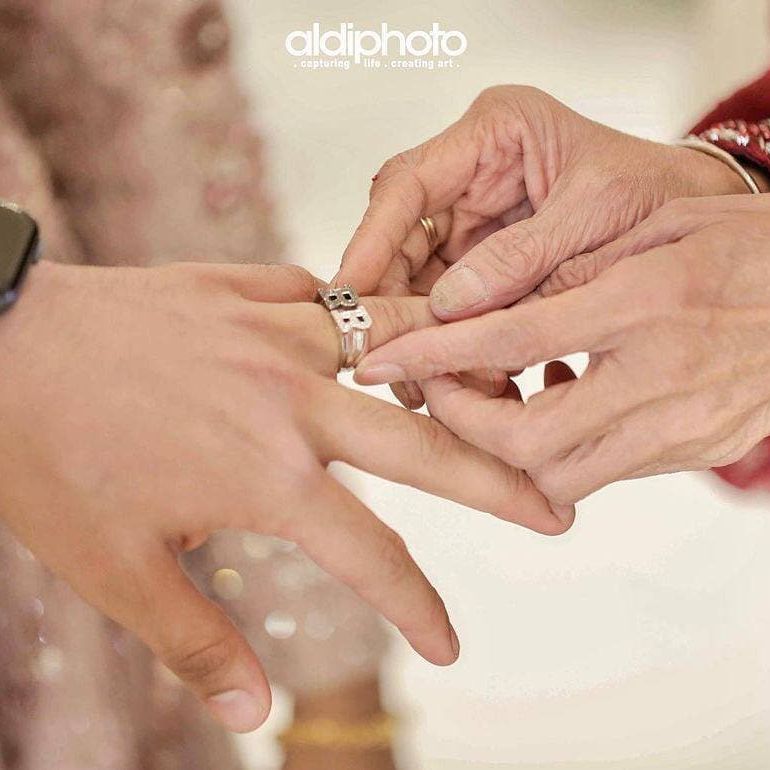 Cincin nikah berlian pria Cincin nikah berlian pria
