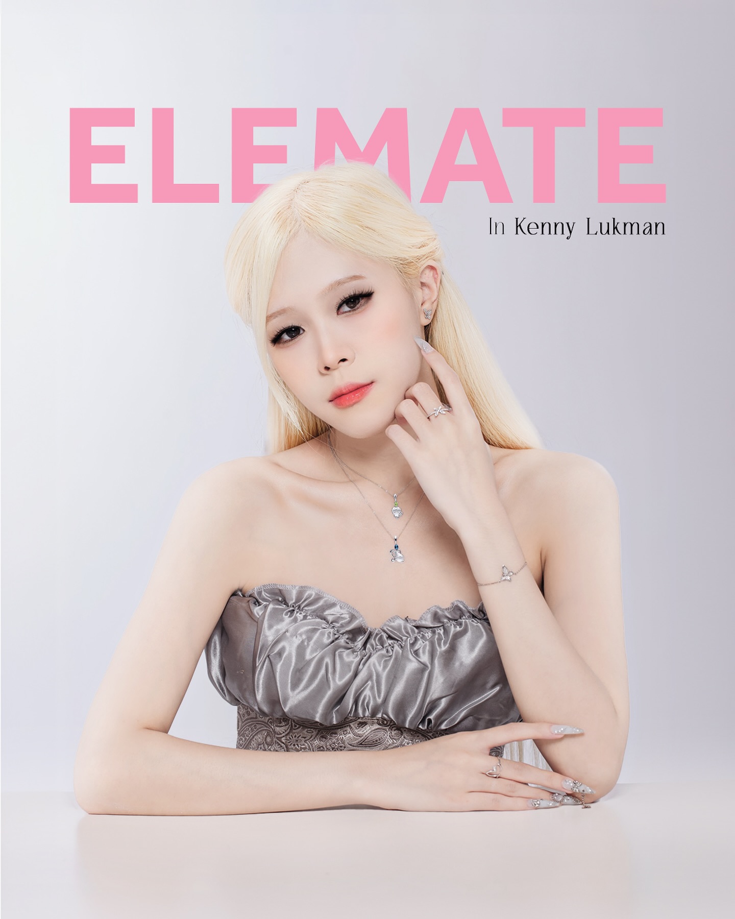 Kalung emas putih model terbaru