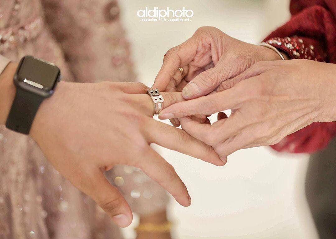 Cincin Tunangan untuk Pria Cincin Tunangan untuk Pria